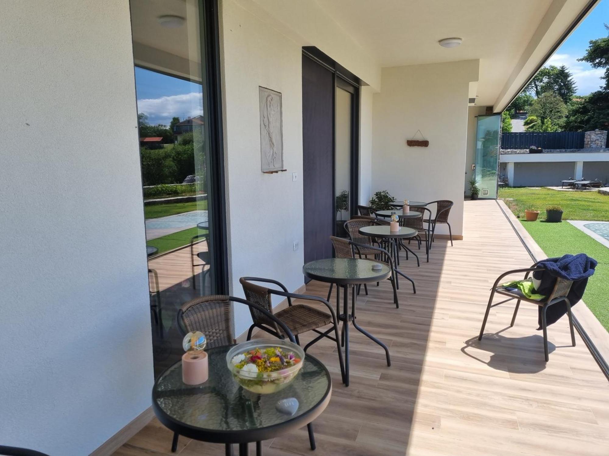 Shamare Resort **** Hrpelje Exterior photo